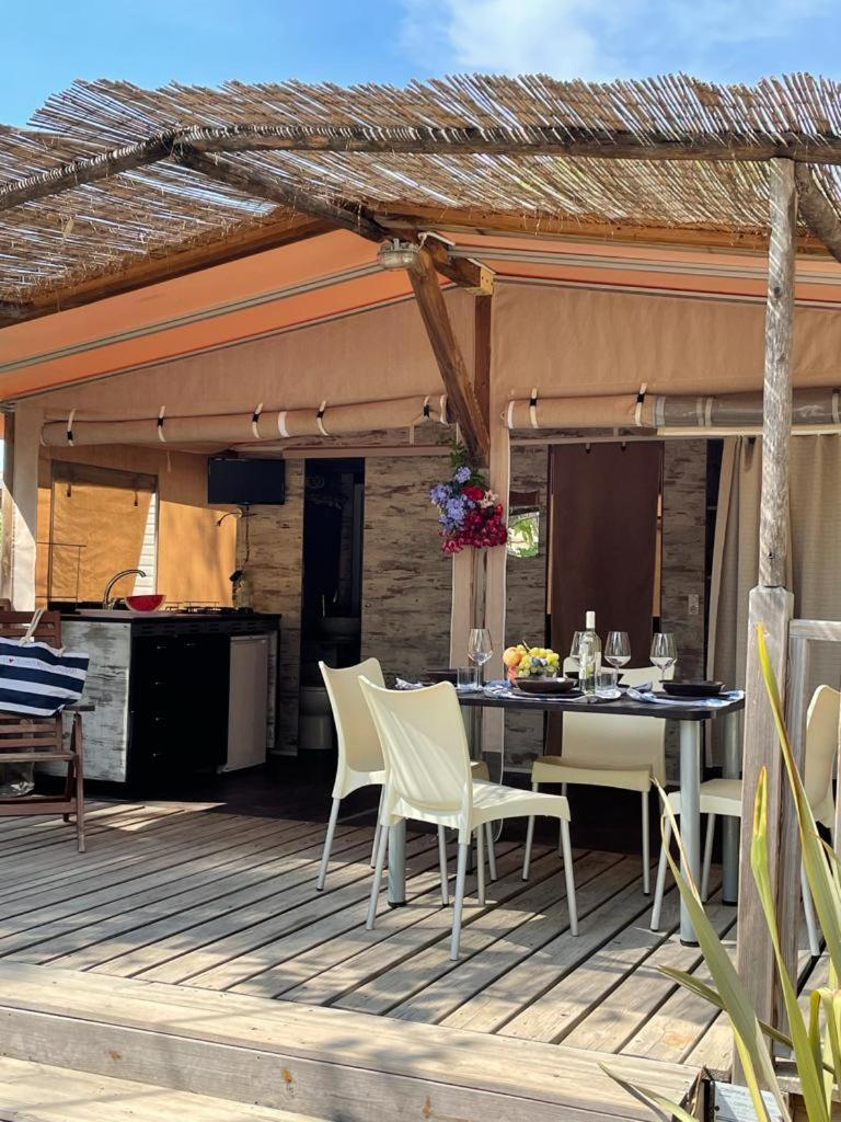 Camping I Melograni Marina Di Bibbona Exterior photo