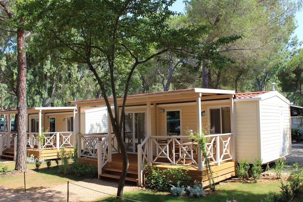 Camping I Melograni Marina Di Bibbona Exterior photo