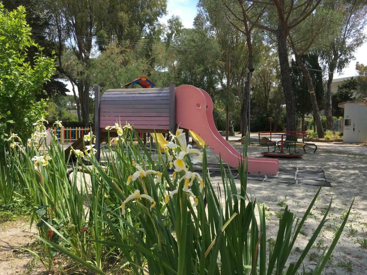 Camping I Melograni Marina Di Bibbona Exterior photo